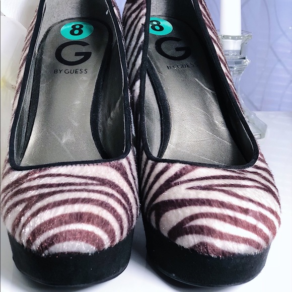 🔥Guess Zebra Print Fur Heels🔥 - Picture 2 of 3